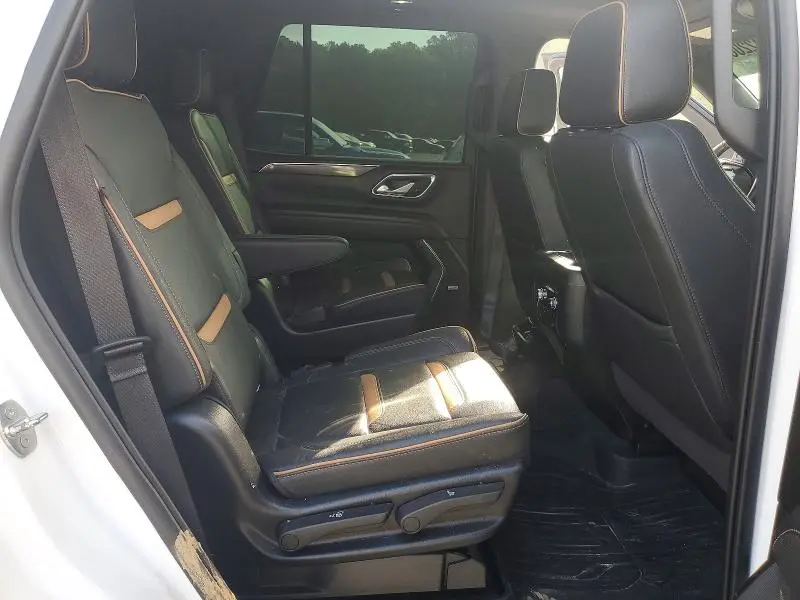 2022 GMC YUKON AT4  