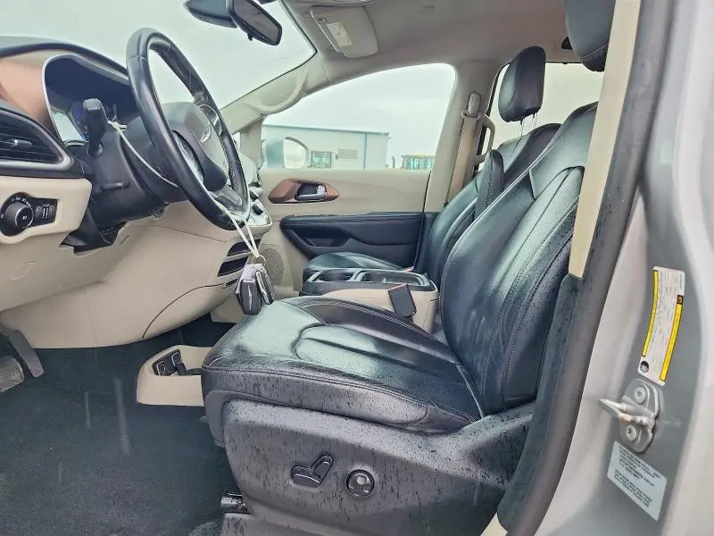 2017 CHRYSLER PACIFICA TOURING L  