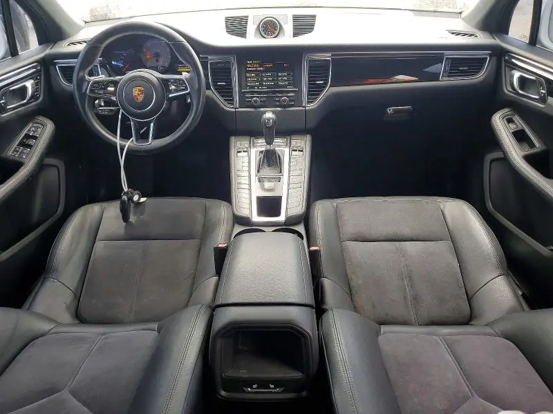 2015 PORSCHE MACAN S  
