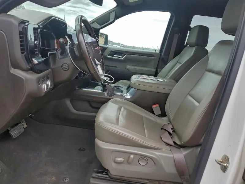 2022 GMC SIERRA K1500 SLT  