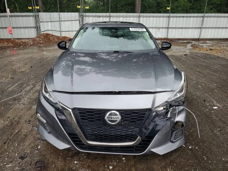 2020 NISSAN ALTIMA SR  