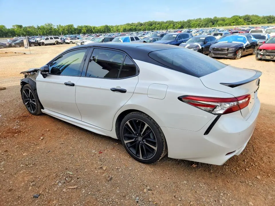 2018 TOYOTA CAMRY XSE  