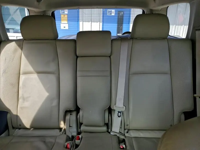 2010 TOYOTA 4RUNNER SR5  