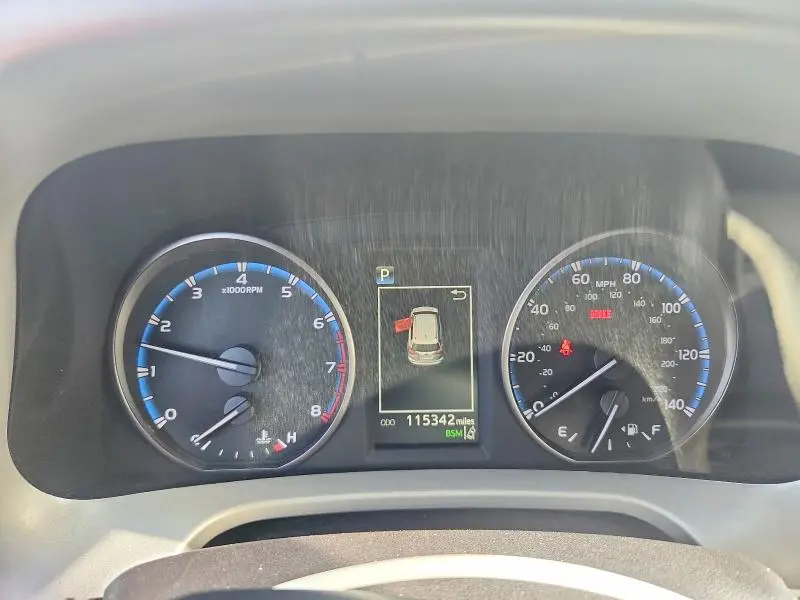 2017 TOYOTA RAV4 XLE  