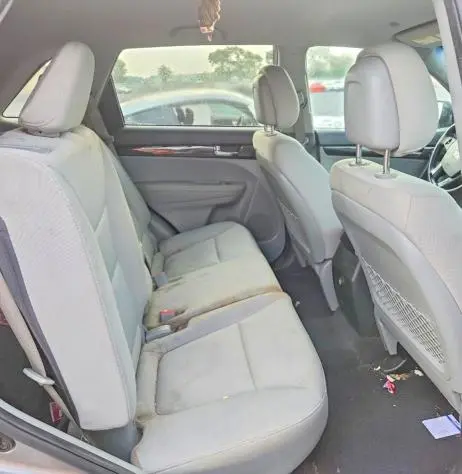 2013 KIA SORENTO LX  