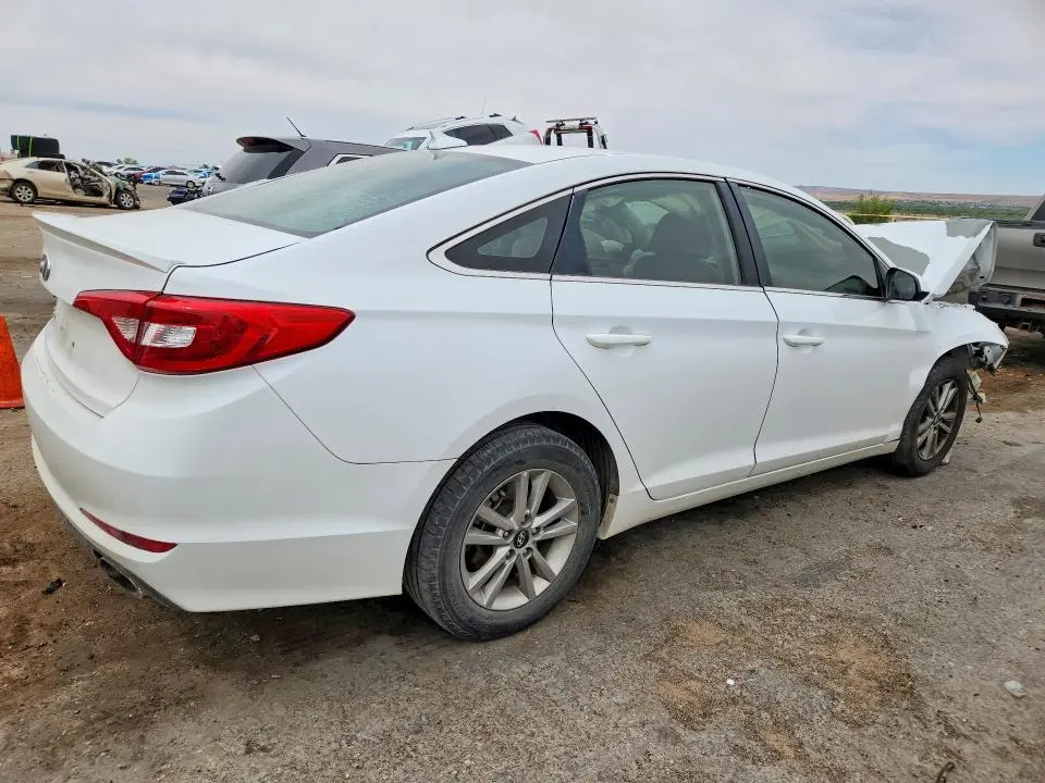 2017 HYUNDAI SONATA SE  