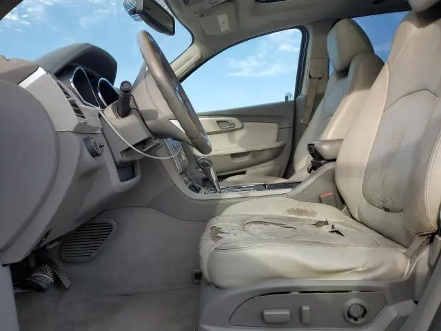 2010 CHEVROLET TRAVERSE LT  