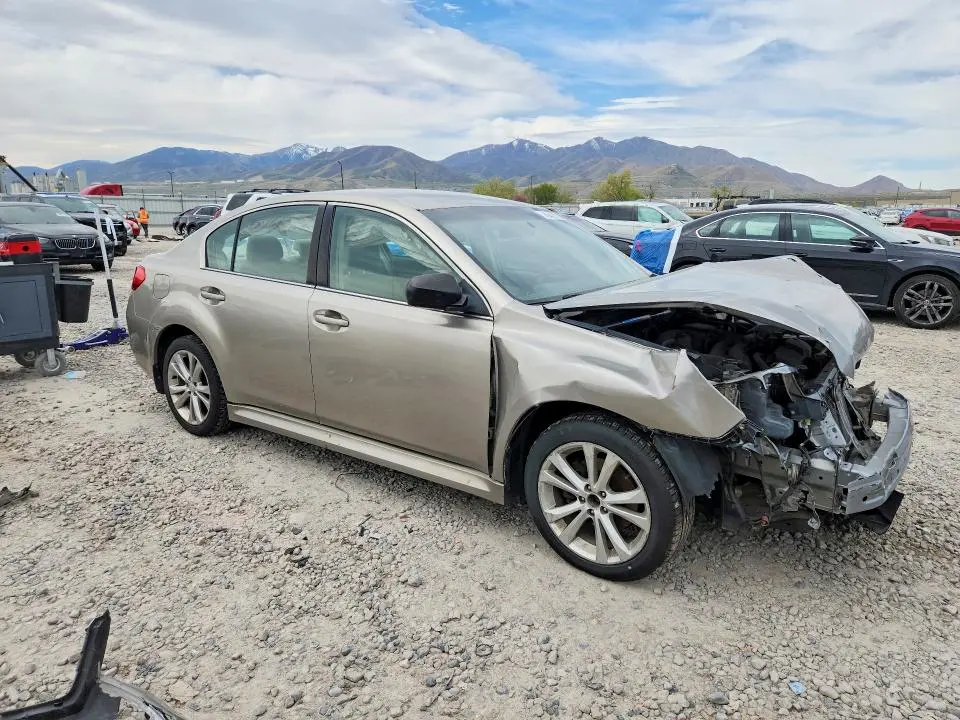 2014 SUBARU LEGACY 2.5I  