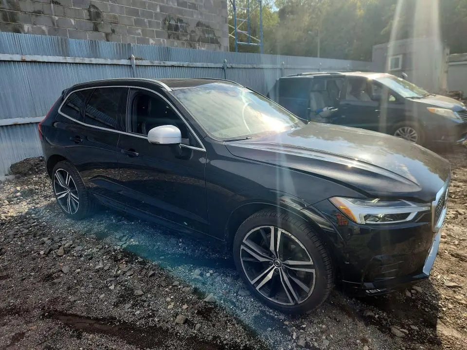 2019 VOLVO XC60 T6 R-DESIGN  