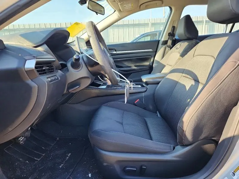 2023 NISSAN ALTIMA SV  