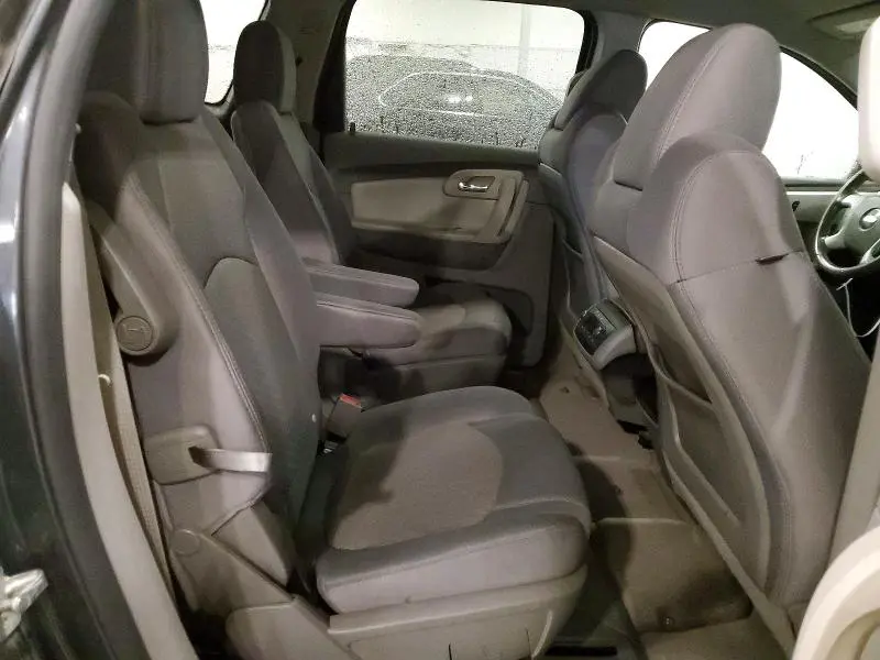 2011 CHEVROLET TRAVERSE LT  