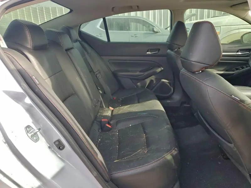 2024 NISSAN ALTIMA SR  