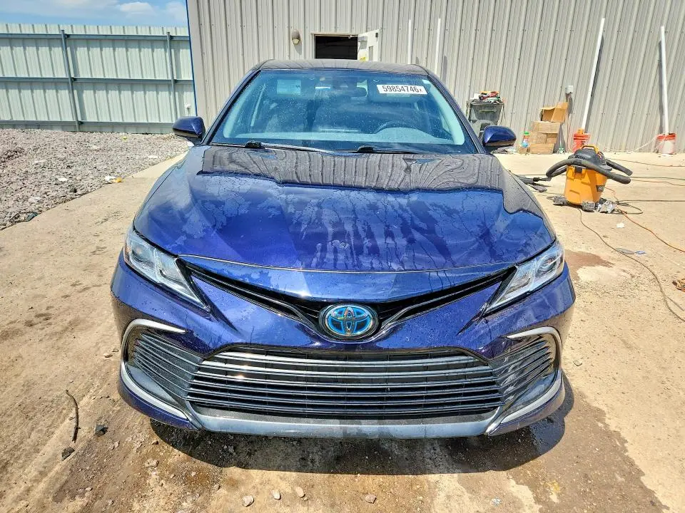 2021 TOYOTA CAMRY LE  