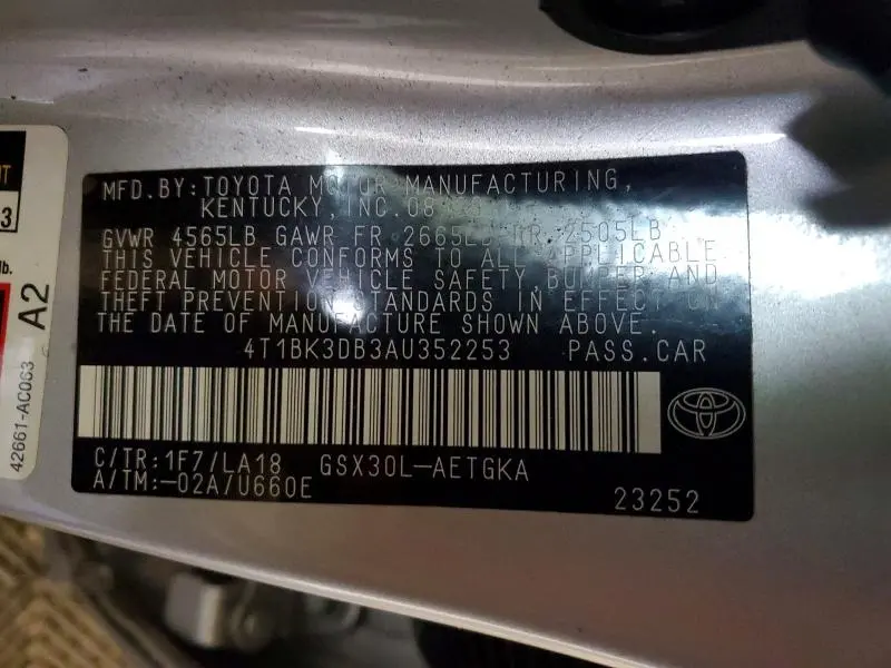 2010 TOYOTA AVALON XL  