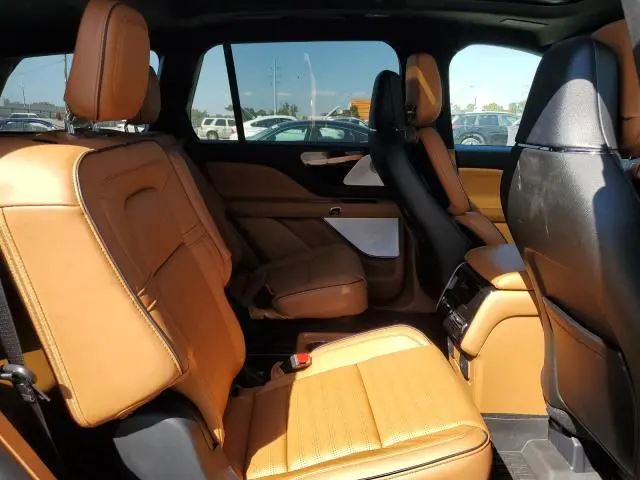 2025 LINCOLN AVIATOR BLACK LABEL  