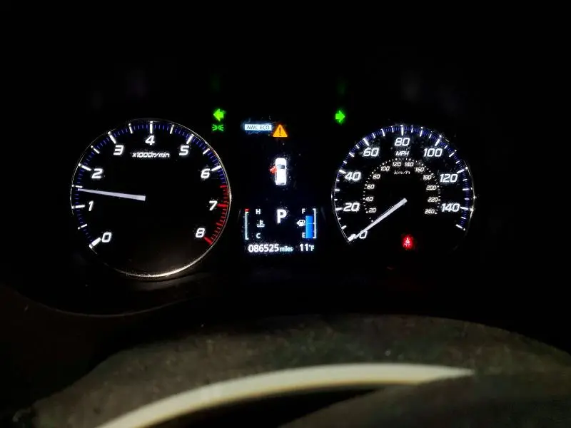 2020 MITSUBISHI OUTLANDER SE  