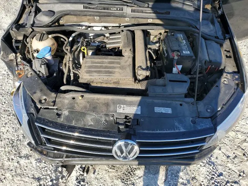 2017 VOLKSWAGEN JETTA SE  