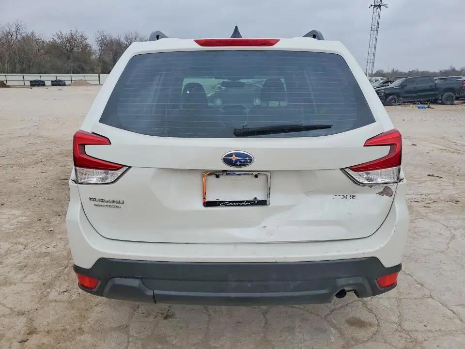 2024 SUBARU FORESTER   