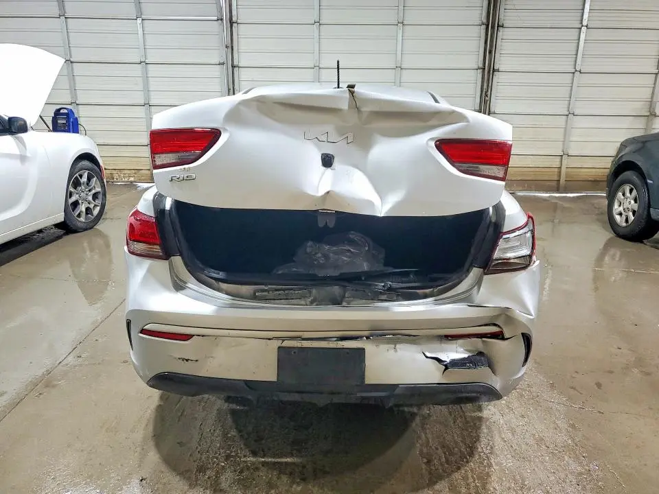 2022 KIA RIO S  