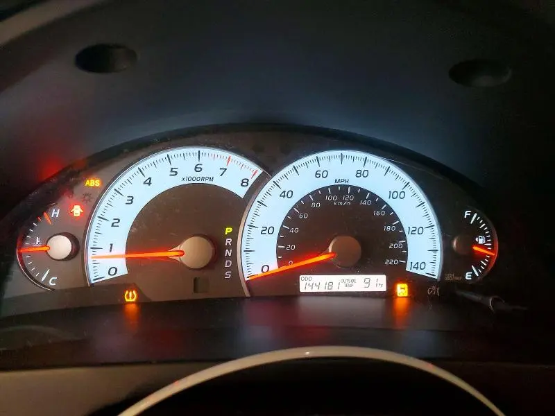 2010 TOYOTA CAMRY SE  
