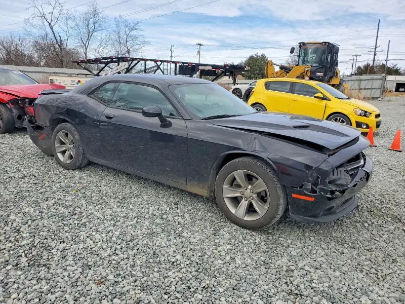 2020 DODGE CHALLENGER SXT  