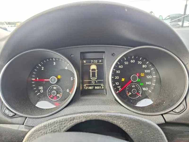 2013 VOLKSWAGEN JETTA TDI  