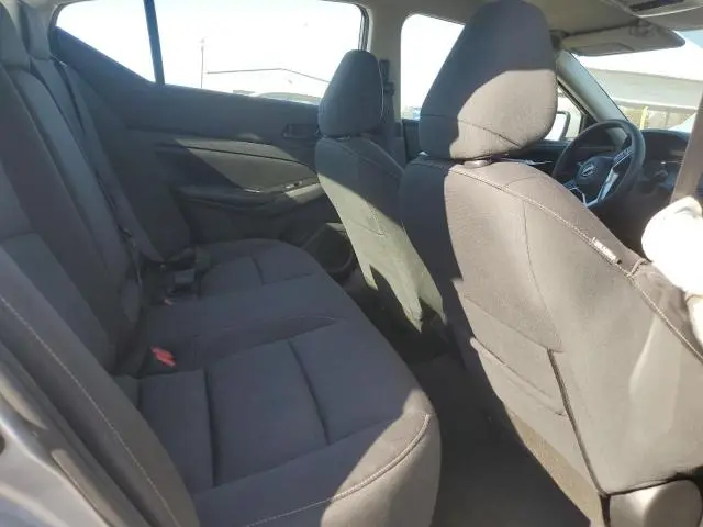 2023 NISSAN ALTIMA SV  