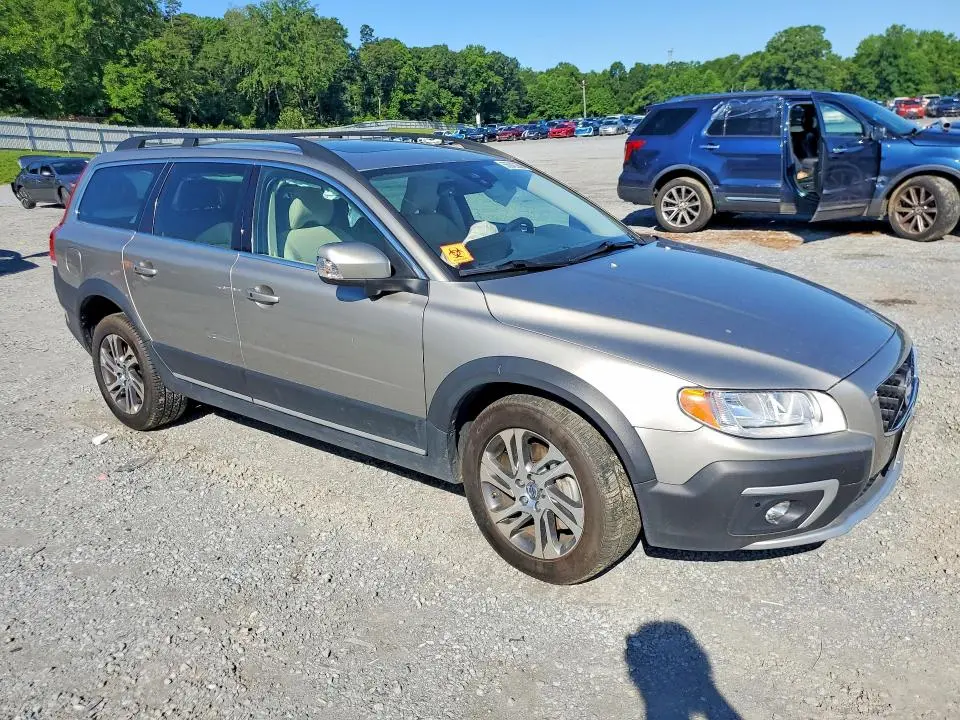 2014 VOLVO XC70 3.2  