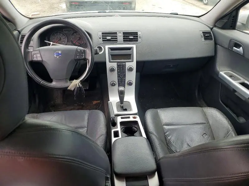 2011 VOLVO V50 T5  