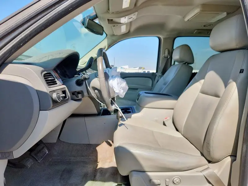 2010 GMC YUKON XL C1500 SLT  