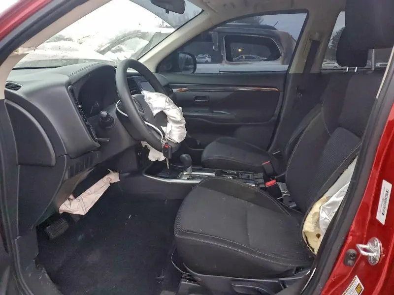2019 MITSUBISHI OUTLANDER SE  