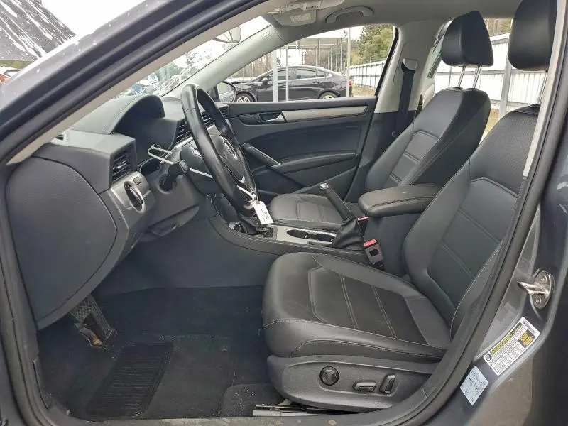 2020 VOLKSWAGEN PASSAT SE  