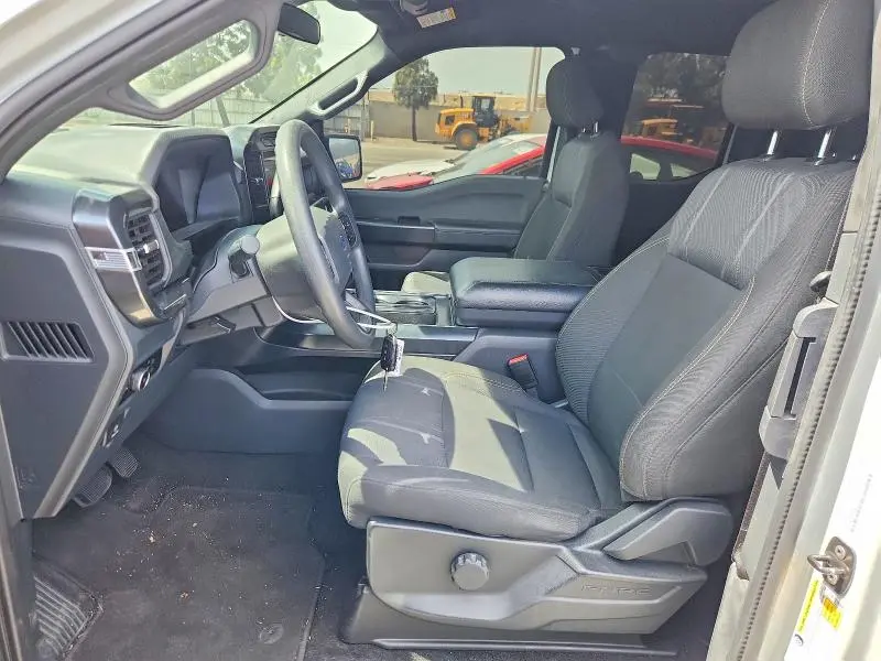 2024 FORD F150 STX  