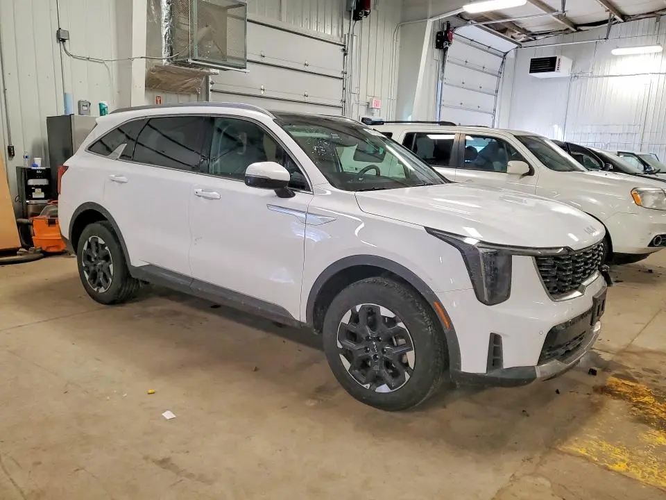 2025 KIA SORENTO S  
