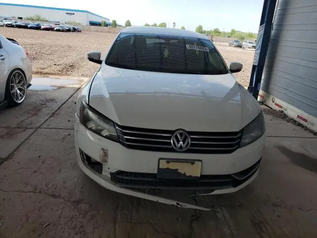 2013 VOLKSWAGEN PASSAT SE  