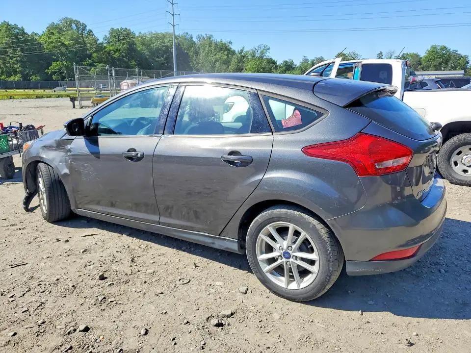 2015 FORD FOCUS SE  