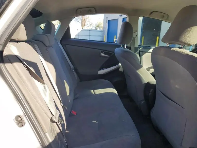 2013 TOYOTA PRIUS TWO  