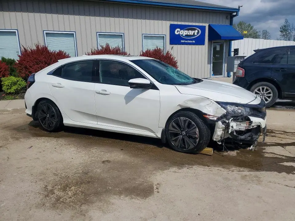 2017 HONDA CIVIC EX  