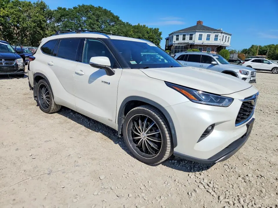 2021 TOYOTA HIGHLANDER HYBRID PLATINUM  