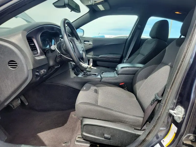 2016 DODGE CHARGER SE  