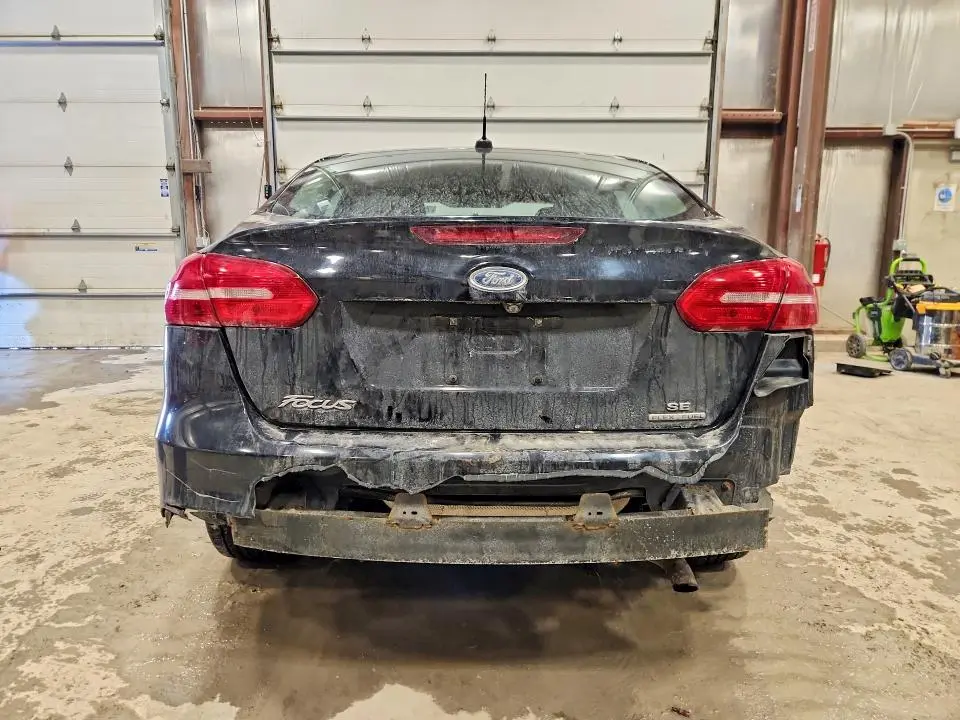 2016 FORD FOCUS SE  