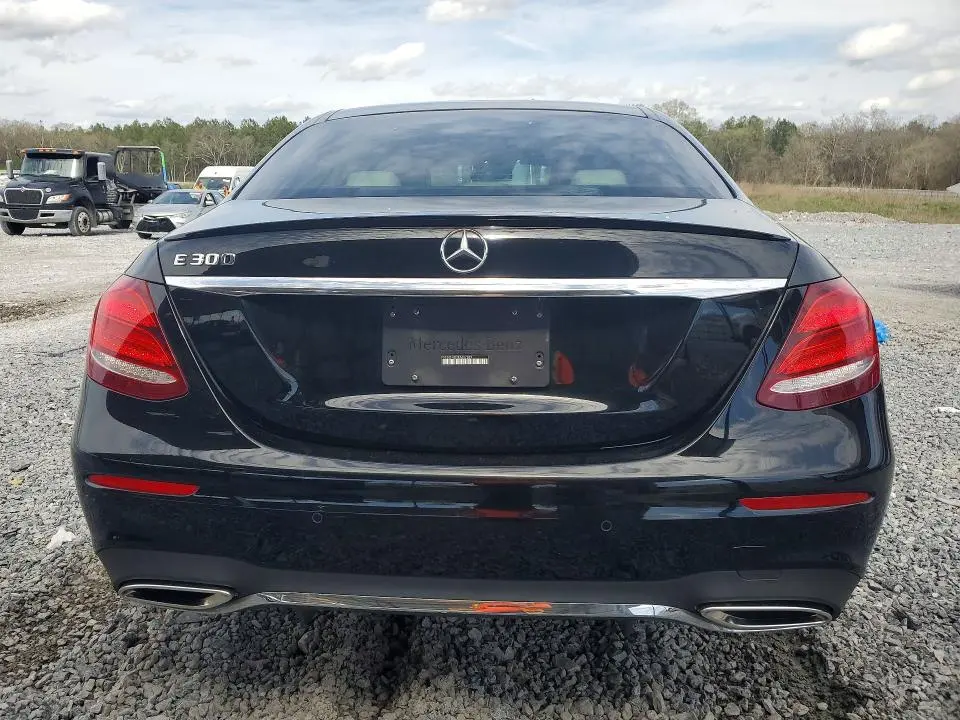 2019 MERCEDES-BENZ E 300  