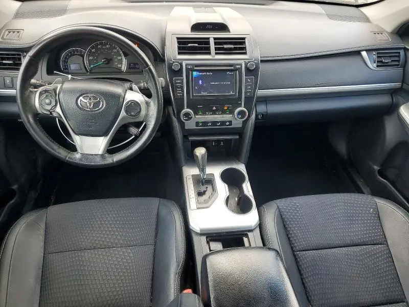 2013 TOYOTA CAMRY SE  