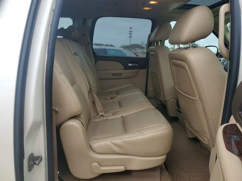 2010 GMC YUKON XL DENALI  