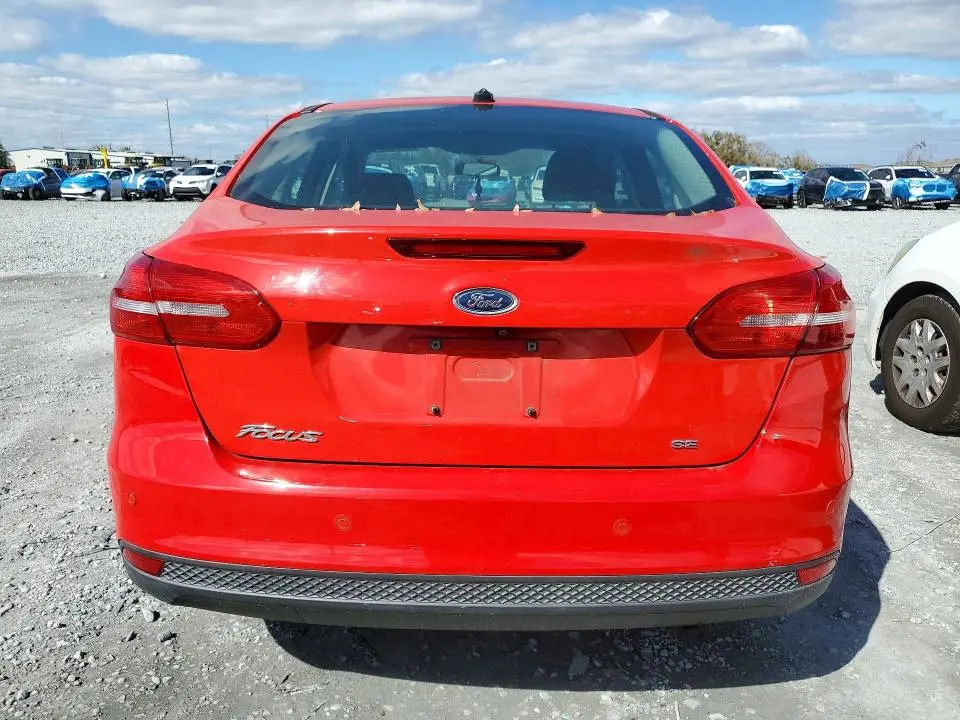 2016 FORD FOCUS SE  