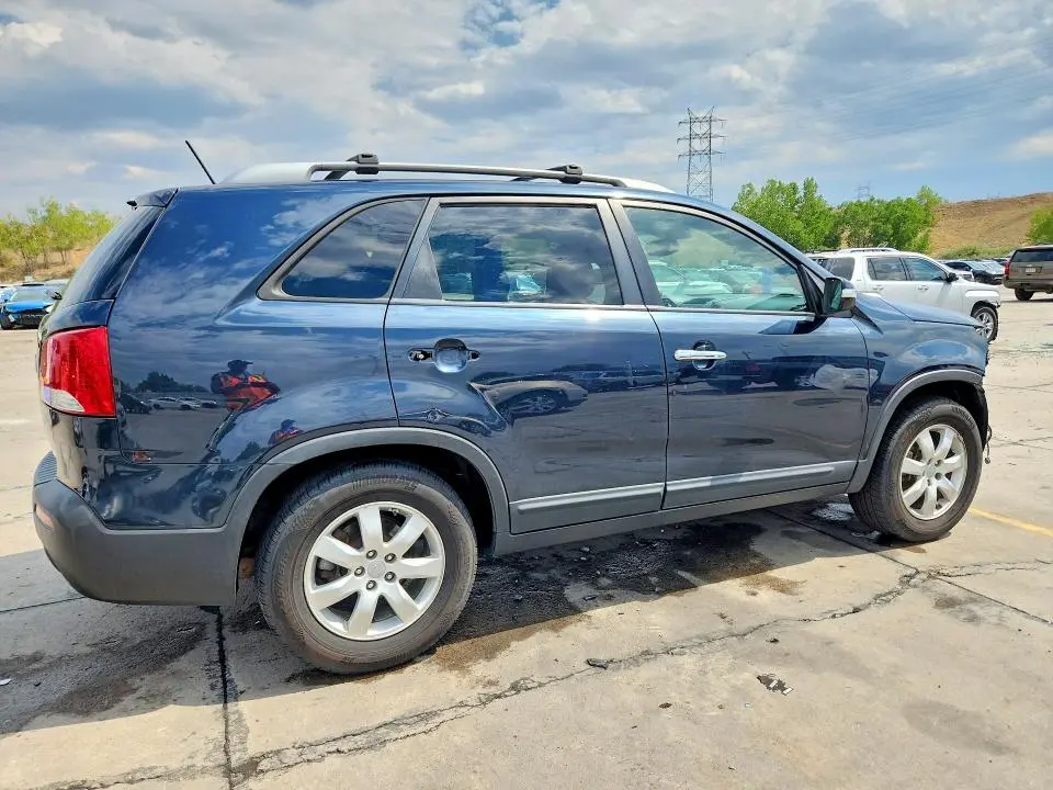 2012 KIA SORENTO LX  