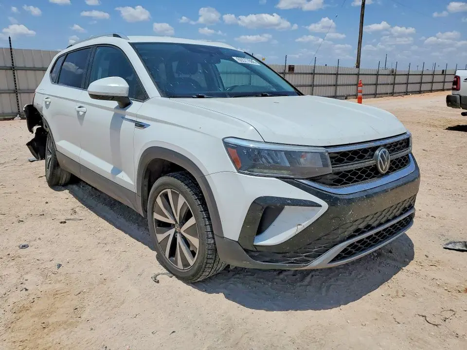 2022 VOLKSWAGEN TAOS SE  