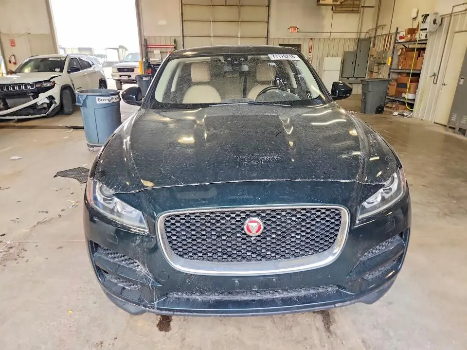 2018 JAGUAR F-PACE PREMIUM  