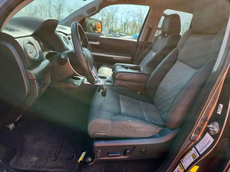 2014 TOYOTA TUNDRA SR5  