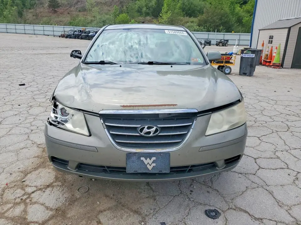 2010 HYUNDAI SONATA GLS  